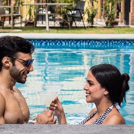 Hotel Boutique Sol Y Luna Spa Ajijic Ngoại thất bức ảnh