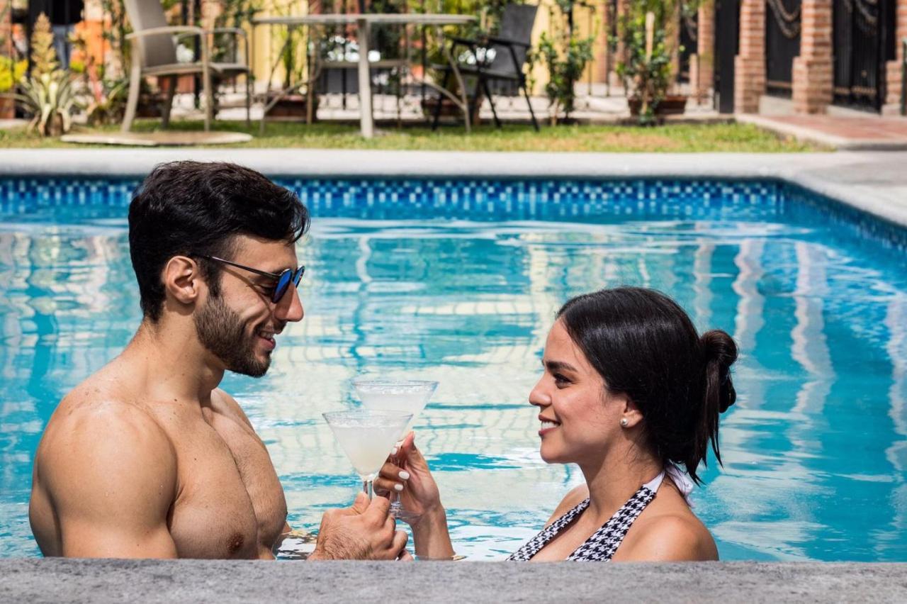 Hotel Boutique Sol Y Luna Spa Ajijic Ngoại thất bức ảnh