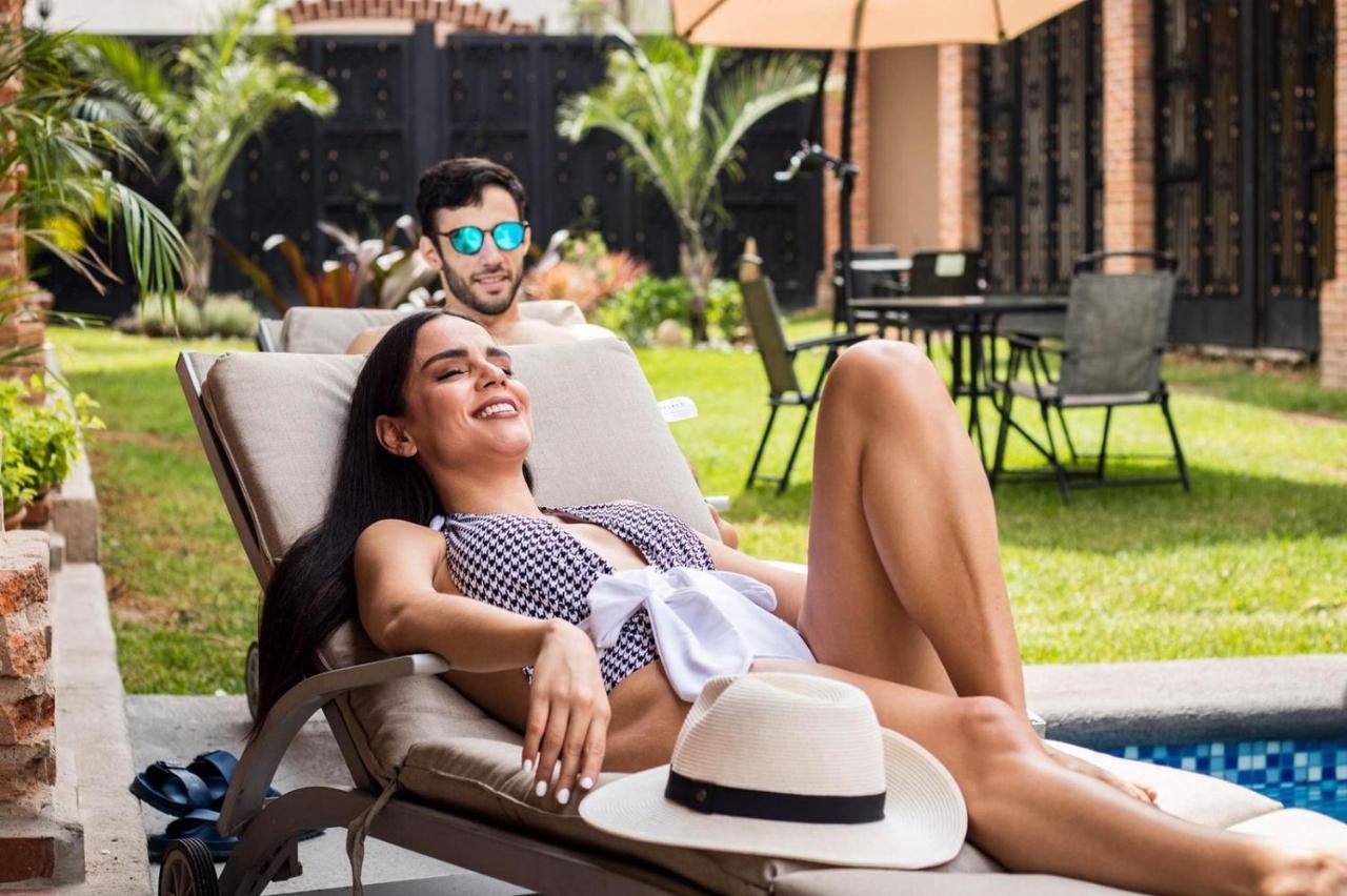 Hotel Boutique Sol Y Luna Spa Ajijic Ngoại thất bức ảnh