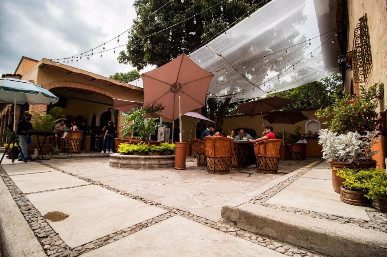 Hotel Boutique Sol Y Luna Spa Ajijic Ngoại thất bức ảnh