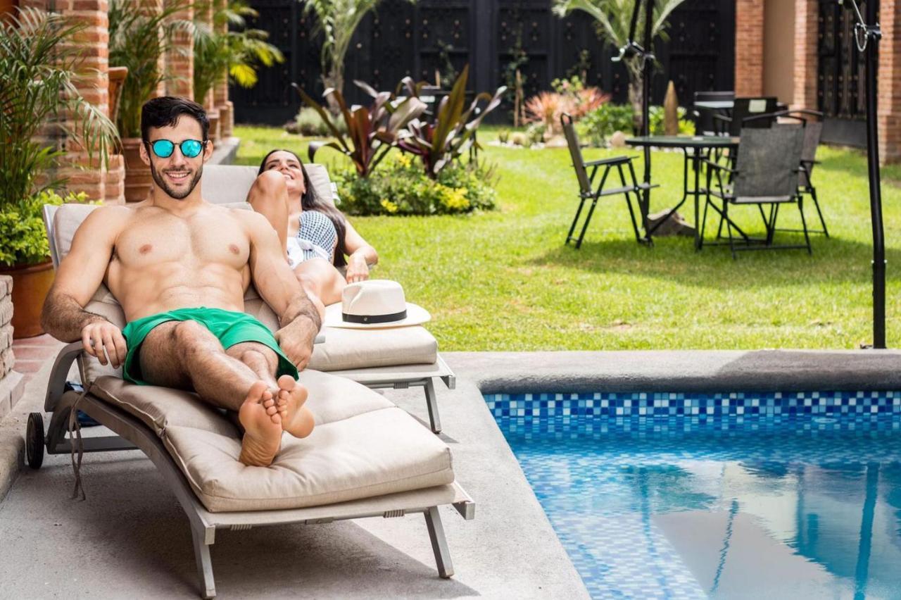 Hotel Boutique Sol Y Luna Spa Ajijic Ngoại thất bức ảnh