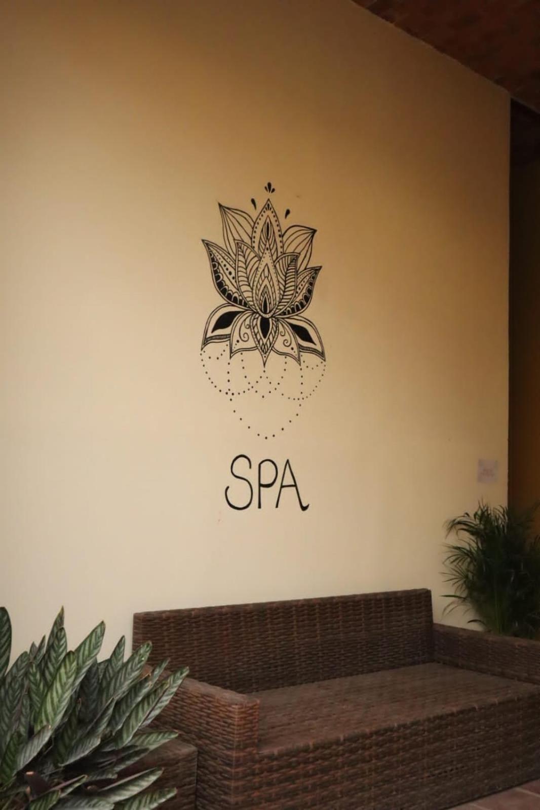 Hotel Boutique Sol Y Luna Spa Ajijic Ngoại thất bức ảnh